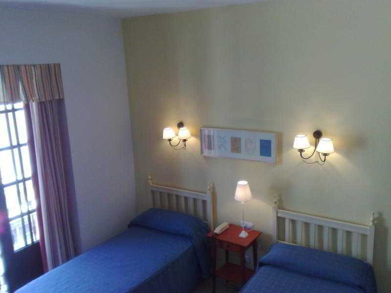 Hotel Londres Sevilla Zimmer foto